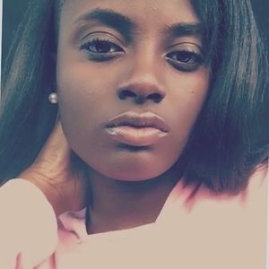 Meet your Posher, Aleah